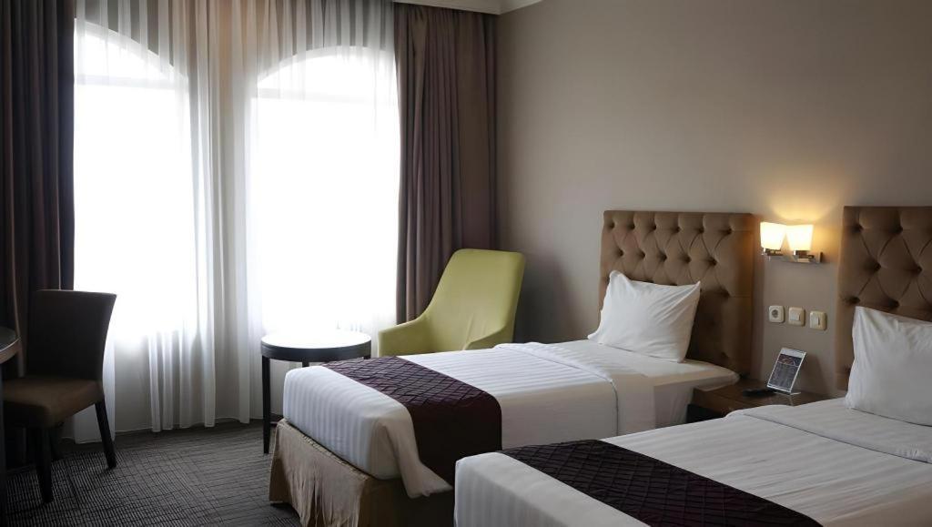 The Mirah Hotel Богор Экстерьер фото