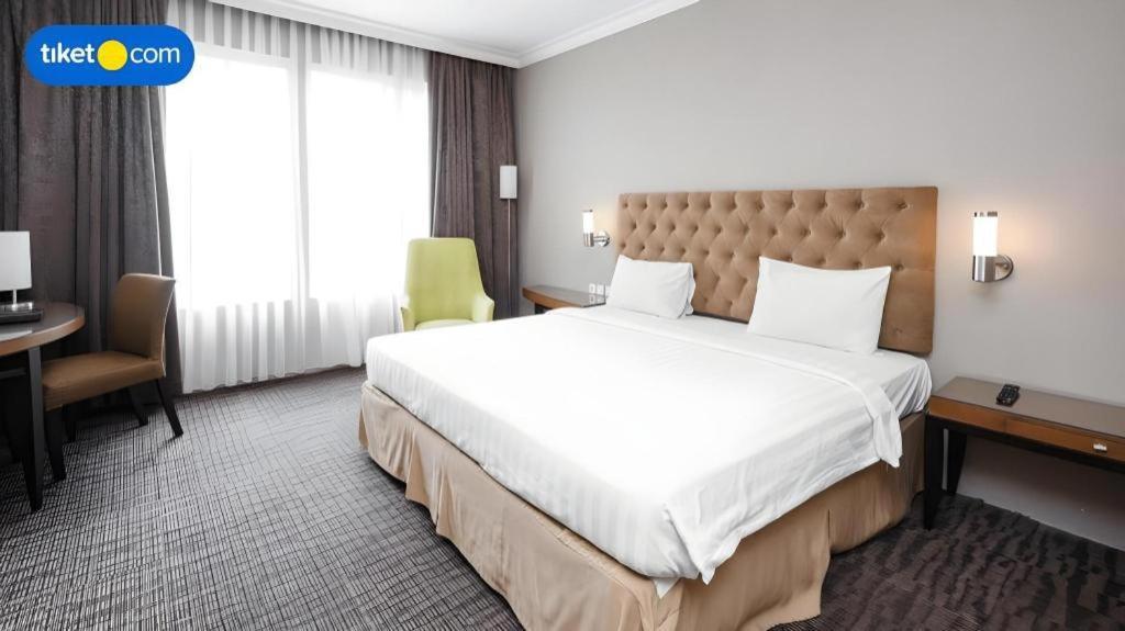The Mirah Hotel Богор Экстерьер фото