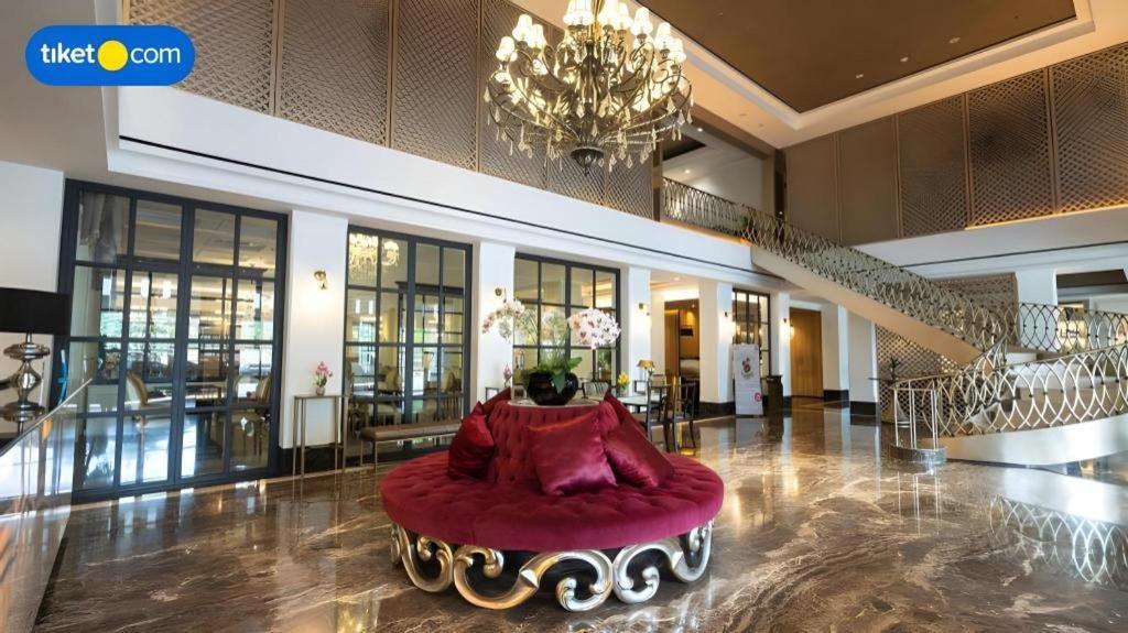 The Mirah Hotel Богор Экстерьер фото