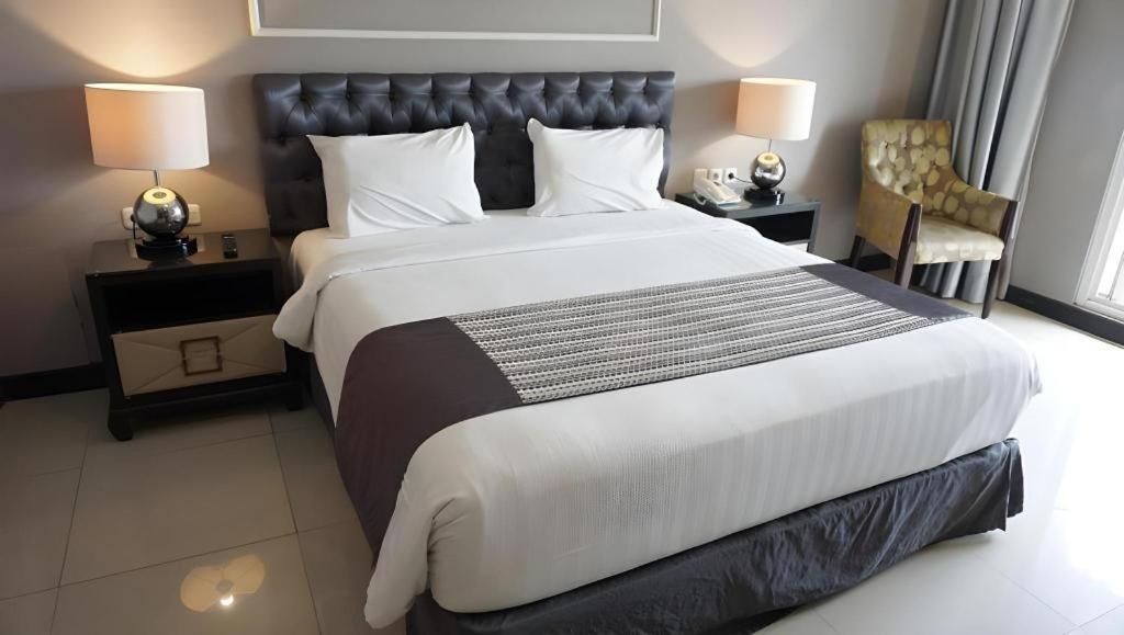 The Mirah Hotel Богор Экстерьер фото