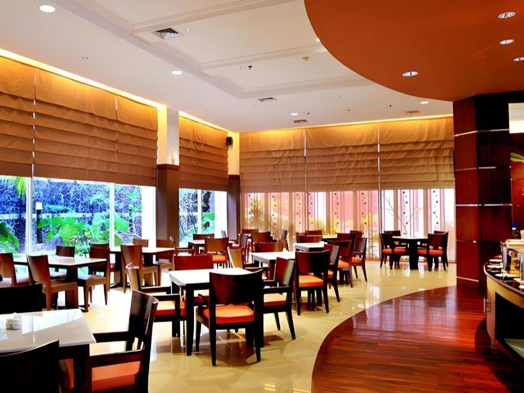 The Mirah Hotel Богор Экстерьер фото